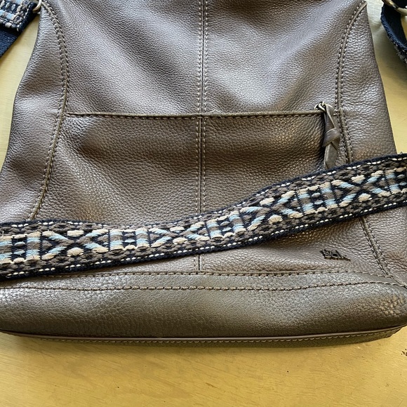 The Sak leather crossbody - Picture 6 of 9